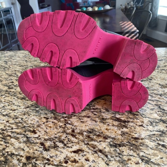 Sorel Brex Waterproof boot size 7.5 - Picture 6 of 8